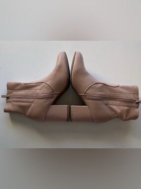 Shela Light Taupe Block Heel Ankle Boots Almond Toe Booties Women’s 5.5